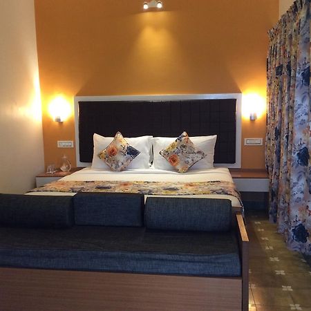 Garuda Park Resort โกตากิริ ภายนอก รูปภาพ